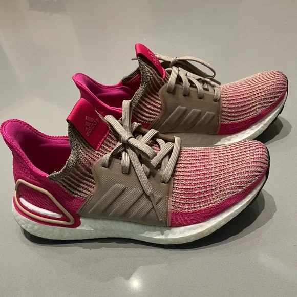 Adidas Woman Ultraboost 19 Pink/Tan Sneakers with Knit Mesh Upper SZ 7.5 - Picture 3 of 8